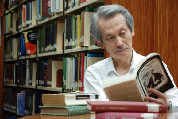 Film19:尋找背海的人 The Man behind the Book Film19:尋找背海的人 The Man behind the Book